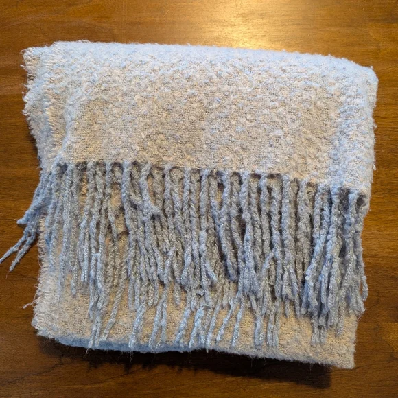 🪻 Lilac Scarf - Picture 1 of 3